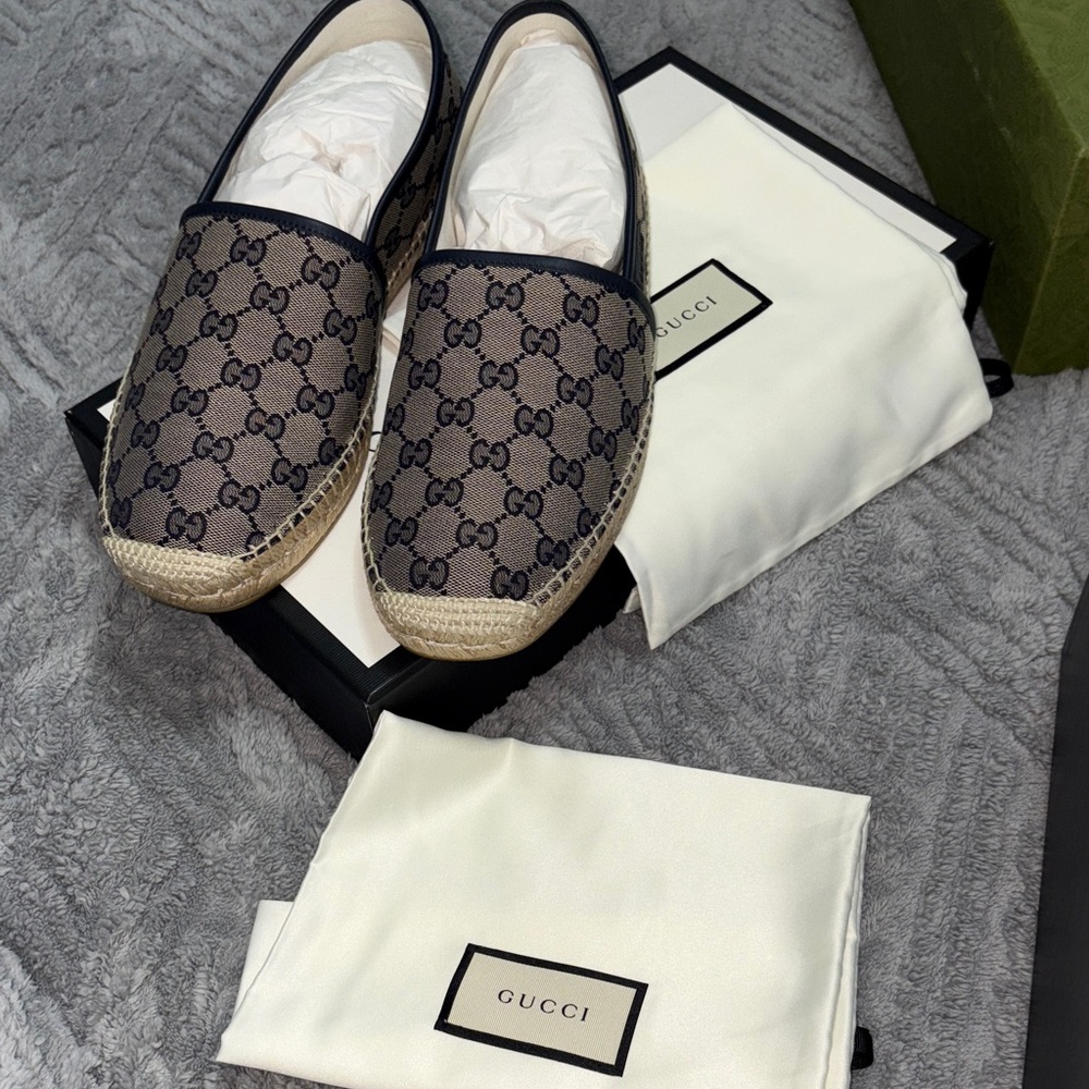 Gucci Beige and Black Espadrilles